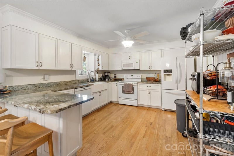 180 Fisher Rd, Brevard, NC 28712