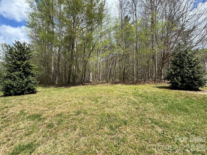 101 Autumn Leaves Way, Marietta, SC 29661