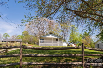 231 View St, Asheville, NC 28806