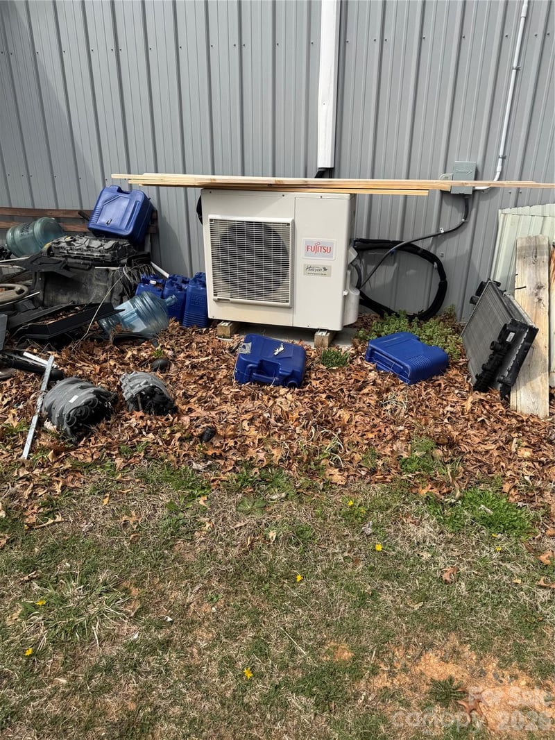 3768 Carl Eller Rd, Marshall, NC 28753