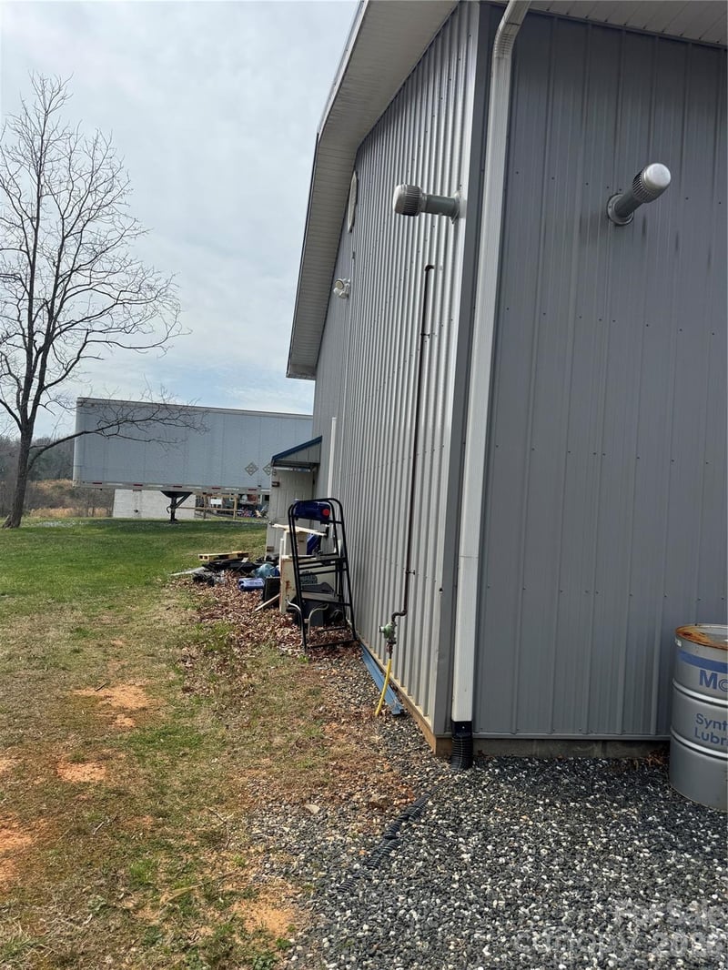 3768 Carl Eller Rd, Marshall, NC 28753