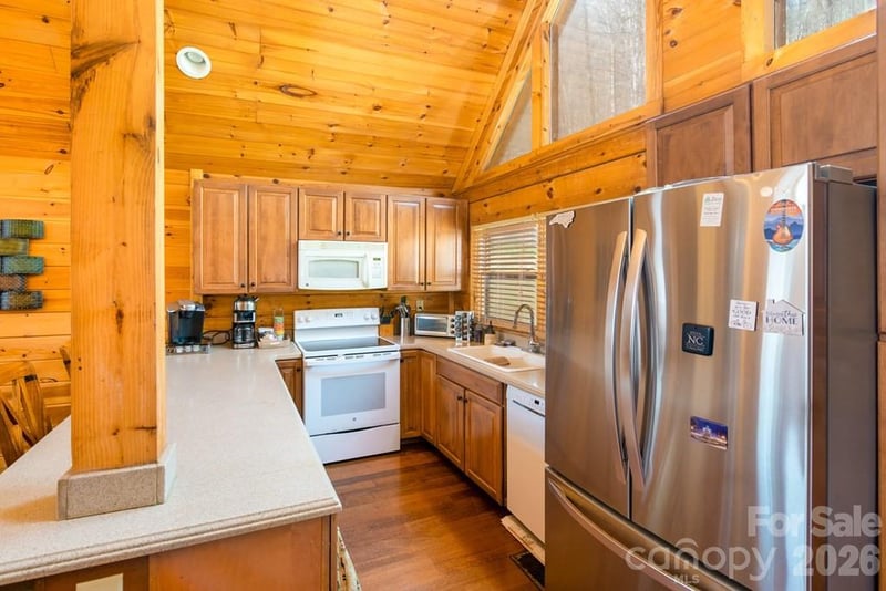 675 Forest Valley Rd, Sylva, NC 28779