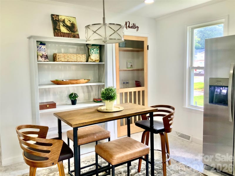 358 Woodlawn Ave, Cramerton, NC 28032