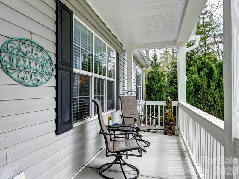 241 West Sunset Ridge Dr, Etowah, NC 28729