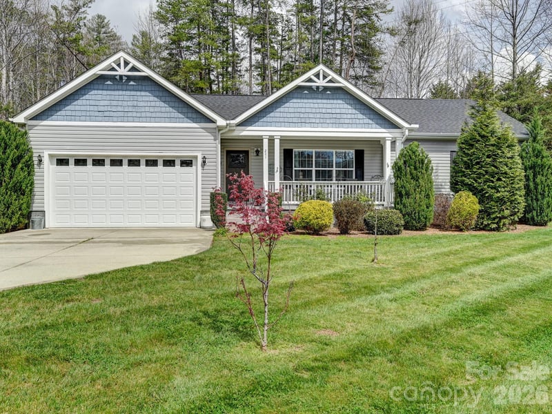 241 West Sunset Ridge Dr, Etowah, NC 28729