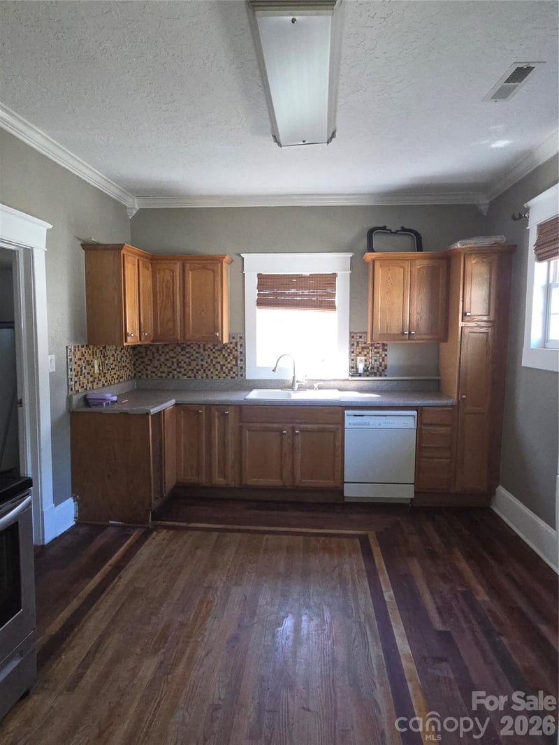 521 Bringle Ferry Rd, Salisbury, NC 28144