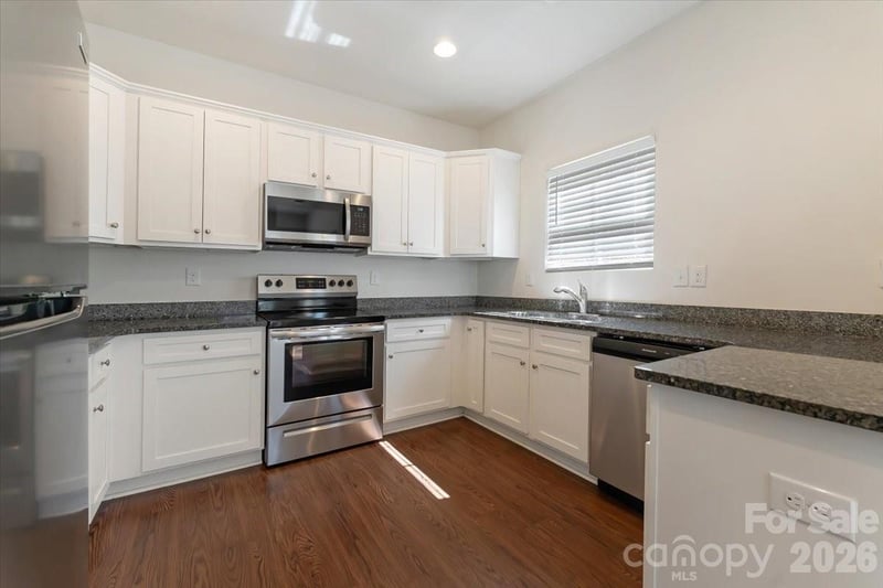 609 Oak Forest Ln, Salisbury, NC 28146