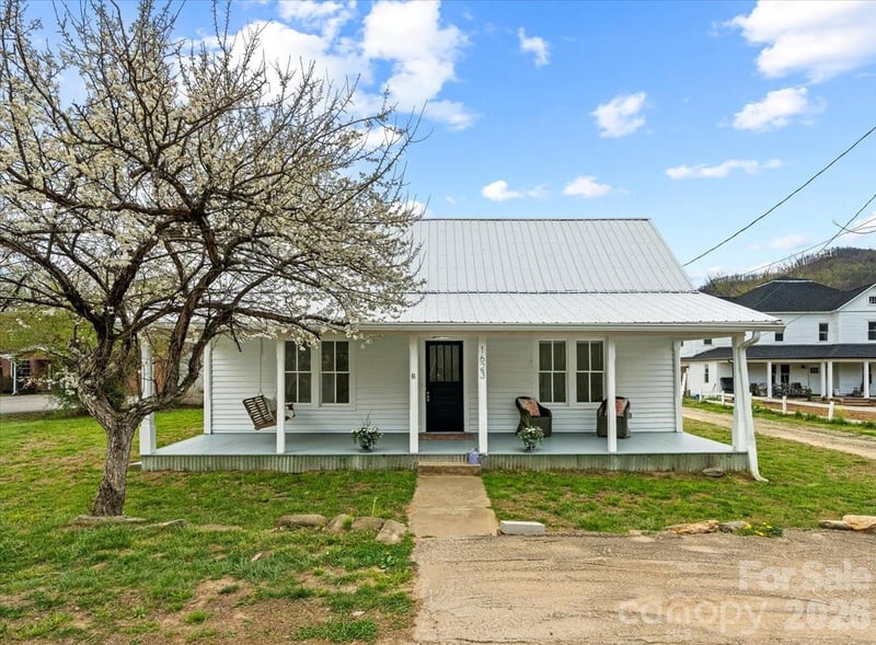 1623 Barnardsville Hw, Barnardsville, NC 28709