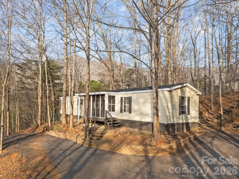 19 Kayce Dr, Candler, NC 28715