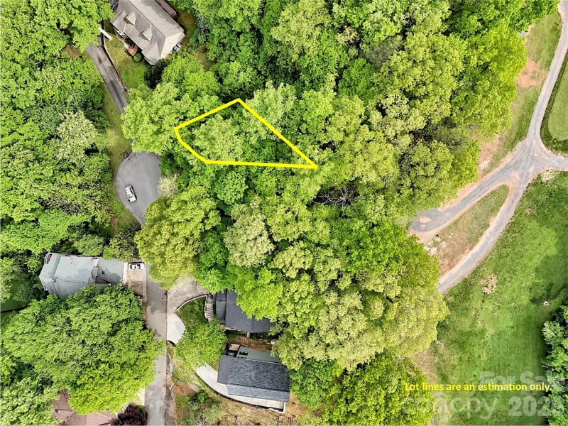 186 Aldersgate Rd, Waynesville, NC 28786