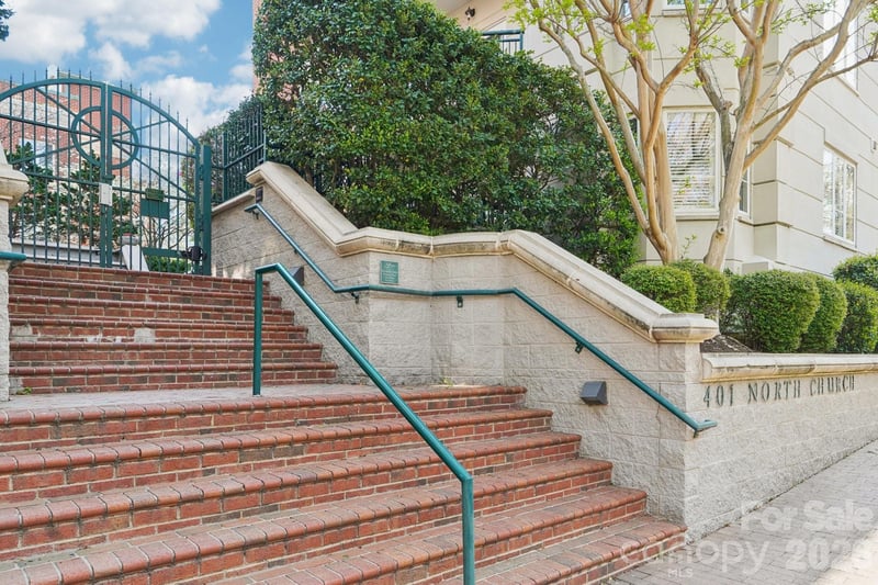 401 N Church St #408, Charlotte, NC 28202