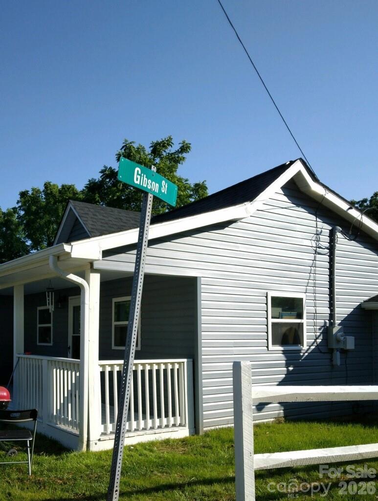 146 Underwood Rd, Canton, NC 28716