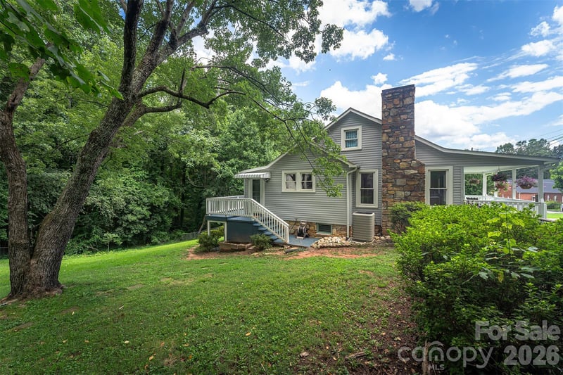 31 Tremont St, Marion, NC 28752