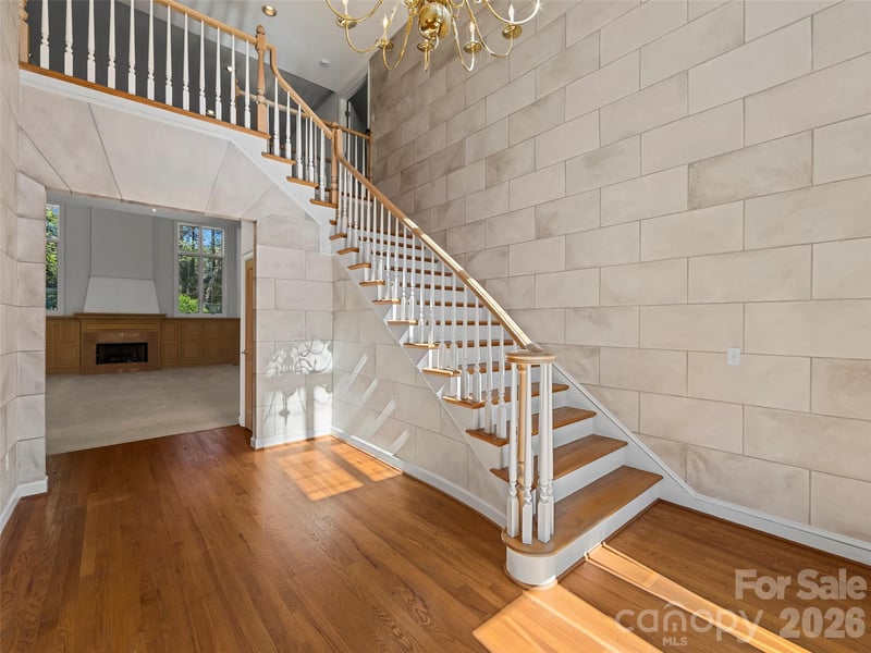 3 Fir Tree Ln, Asheville, NC 28803