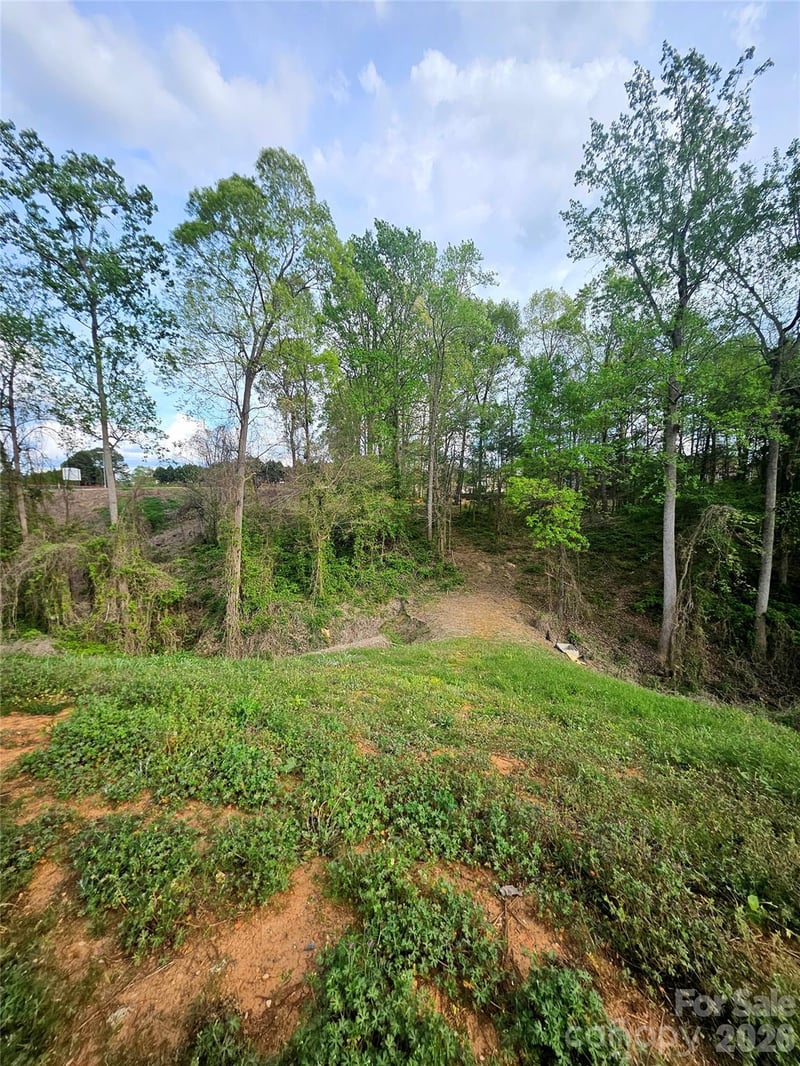 1110 Clark Hill Dr, Belmont, NC 28012
