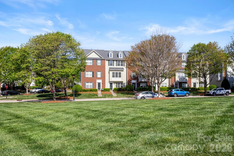 16209 Peachmont Dr, Cornelius, NC 28031