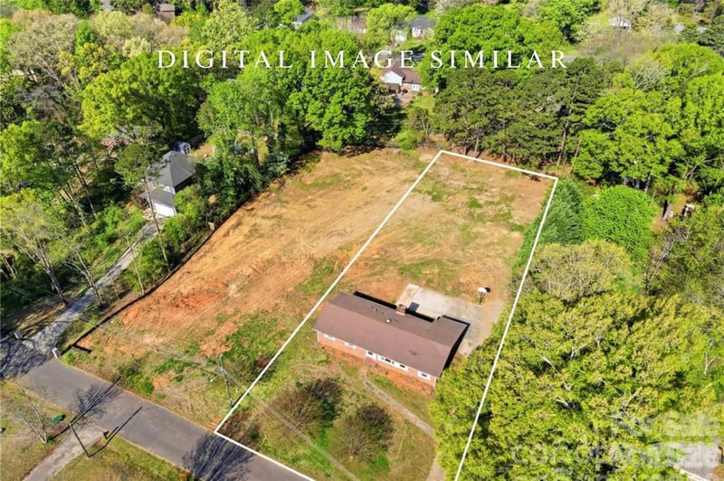 3029 Cresthill Dr, Charlotte, NC 28212