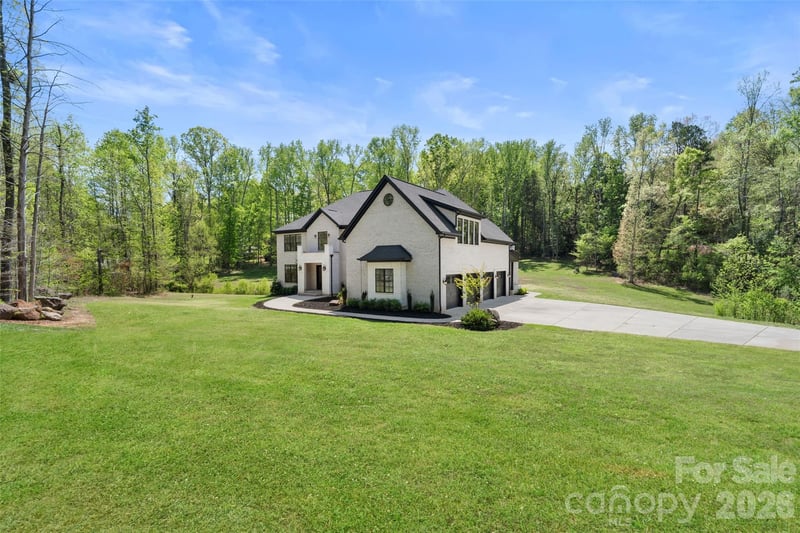 7021 Stirrup Ct, Weddington, NC 28104
