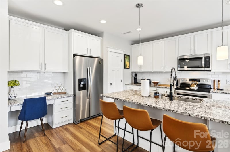 1108 Blueview Dr, Black Mountain, NC 28711