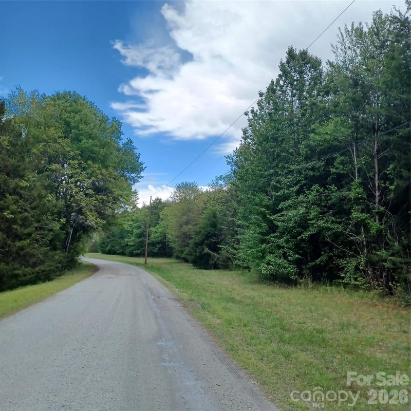 5023 Dogwood Ln, Stanley, NC 28164