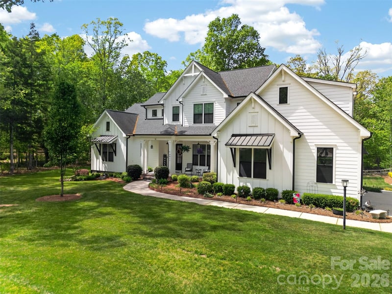 5811 Kristi Ln, Midland, NC 28107