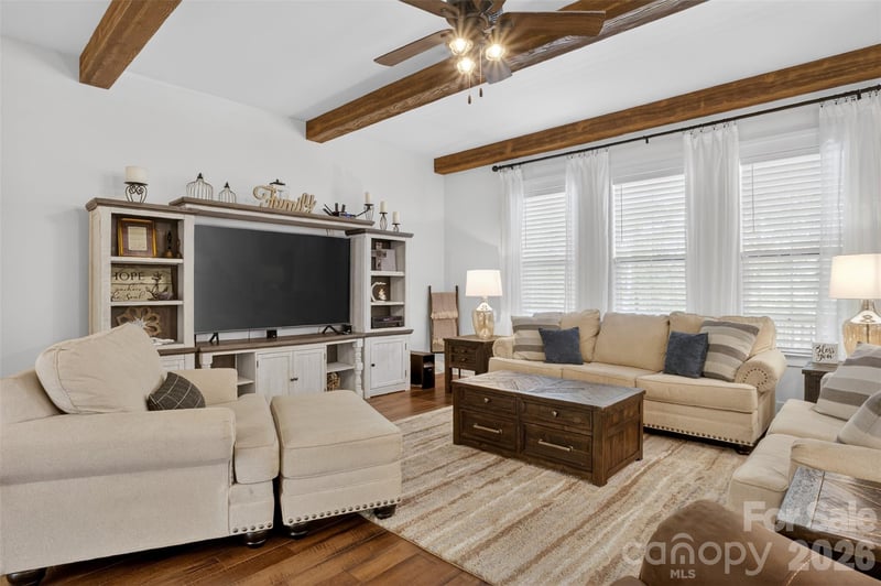 5811 Kristi Ln, Midland, NC 28107