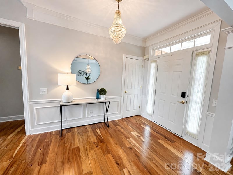 11106 Knight Castle Dr, Charlotte, NC 28277