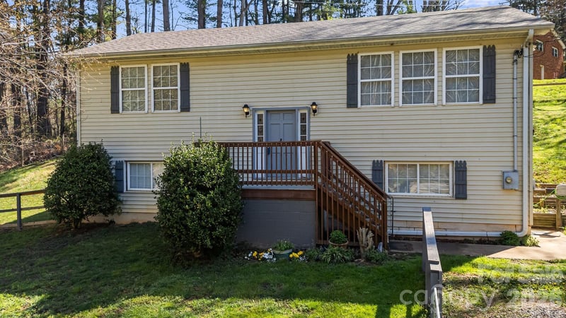 289 Riverview Church Rd, Asheville, NC 28806