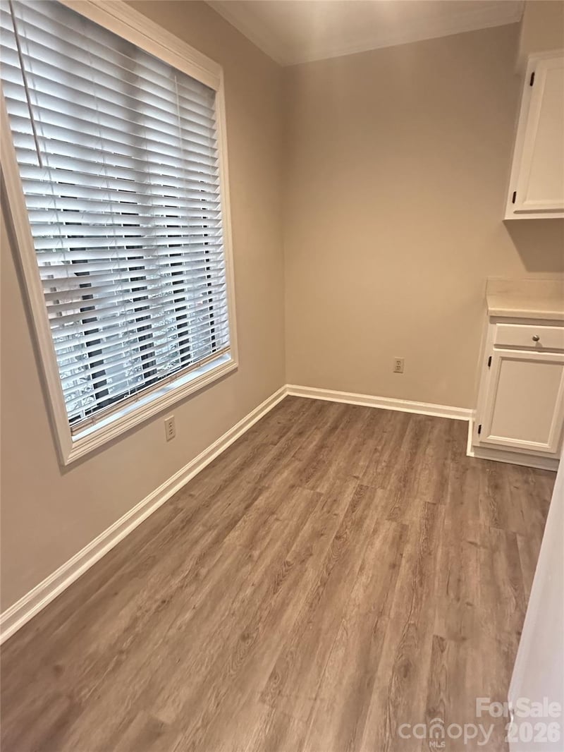 222 Ridge Forest Ct, Winston Salem, NC 27104