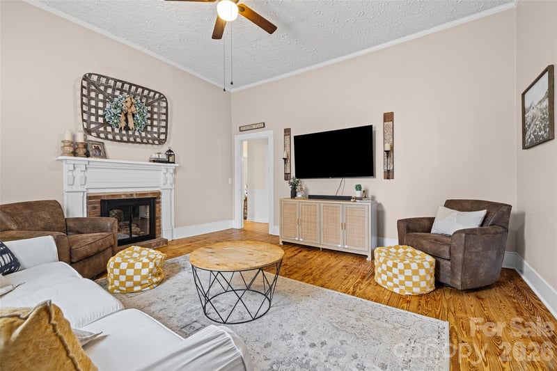 231 Jefferson St E, York, SC 29745