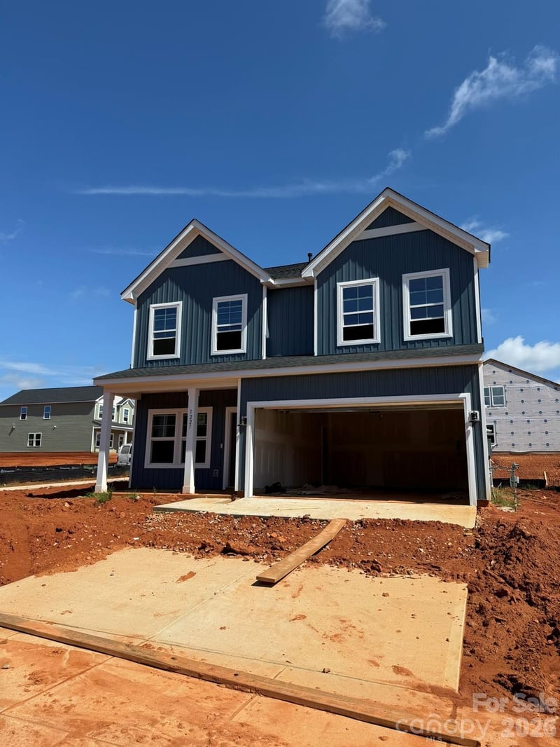 1227 Bansal Dr, Charlotte, NC 28215