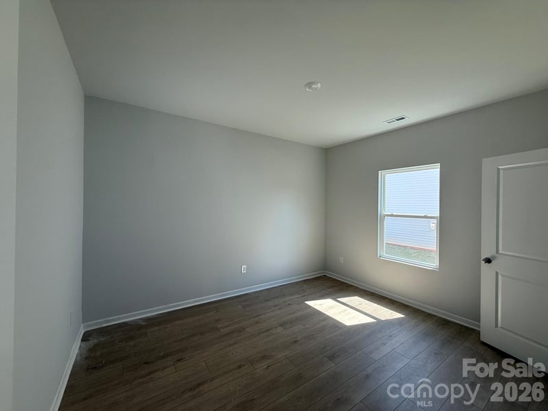 1301 Bansal Dr, Charlotte, NC 28215