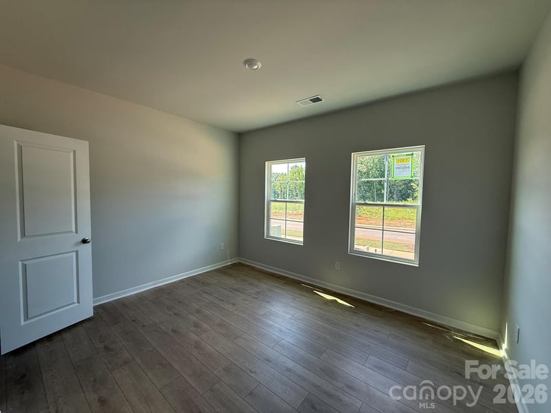 1301 Bansal Dr, Charlotte, NC 28215