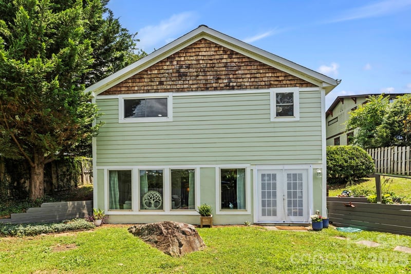 33 Madison St, Asheville, NC 28801