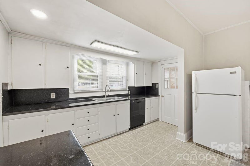 625 Main St, Kannapolis, NC 28081