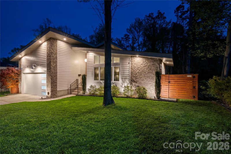 1852 Lakedell Dr, Charlotte, NC 28215