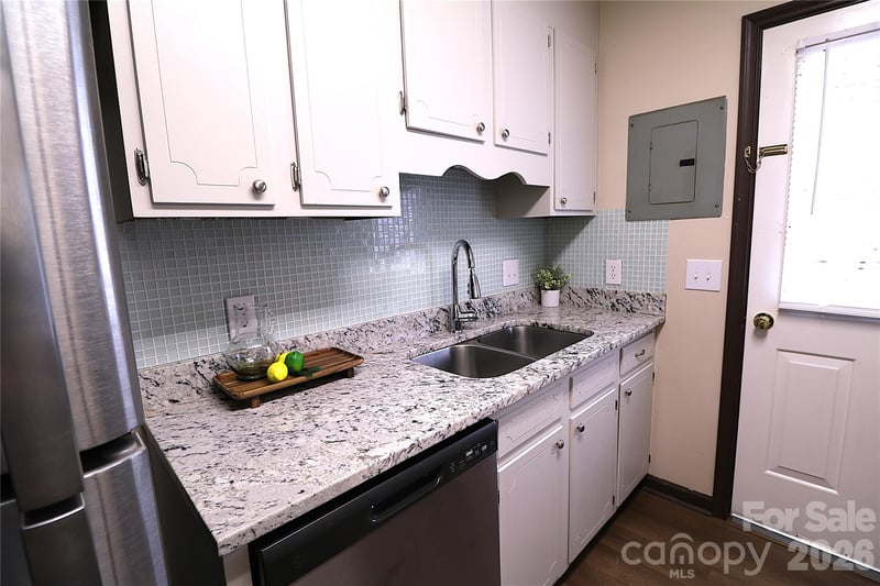 525 12th St #29, Hickory, NC 28602