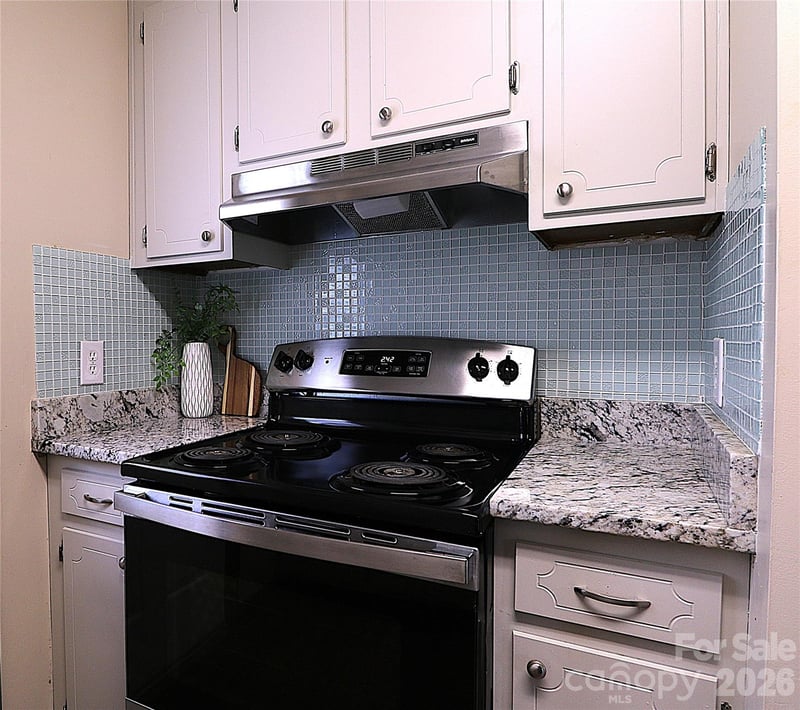 525 12th St #29, Hickory, NC 28602
