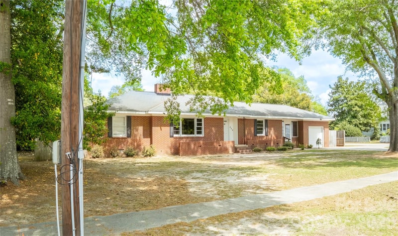 211 Richland St, Kershaw, SC 29067