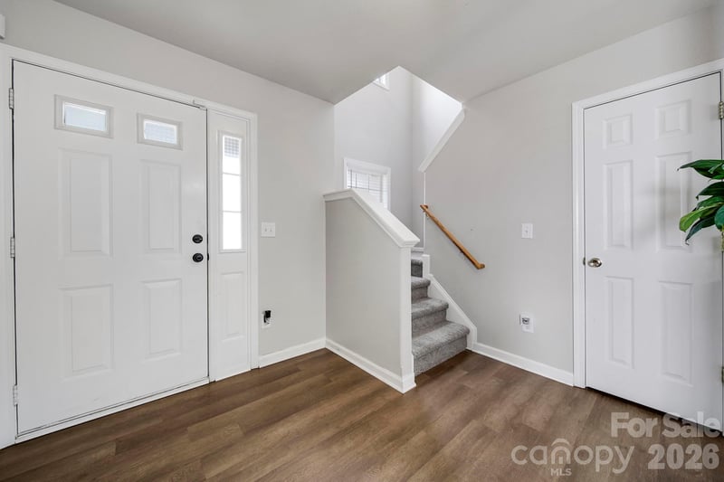 2604 Cochrane Dr, Charlotte, NC 28269
