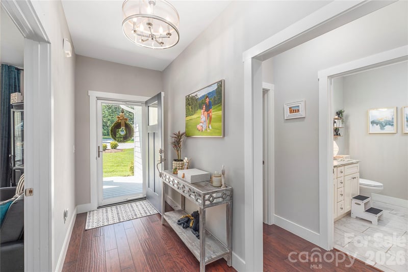 348 Olivet Ln, Fletcher, NC 28732