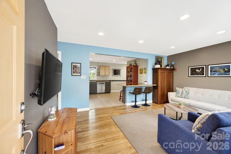 88 Ivanhoe Ave, Asheville, NC 28806