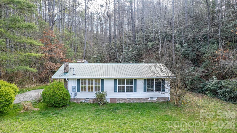 108 Poplar Gap Rd, Brevard, NC 28712