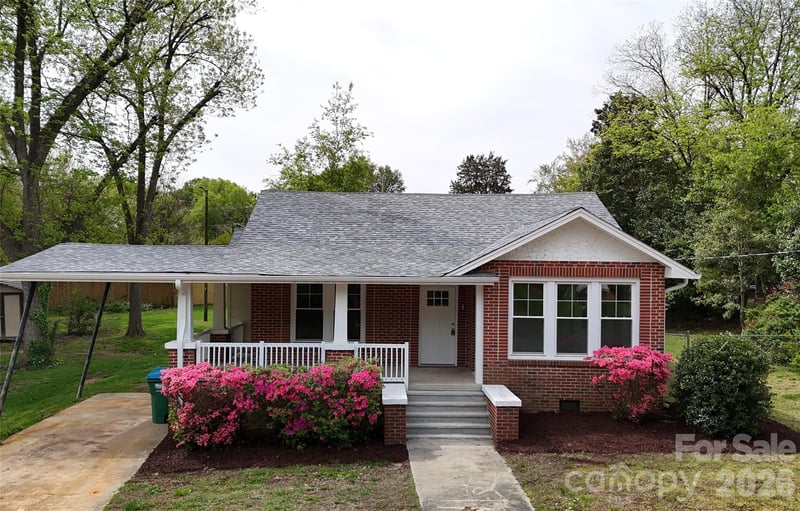 307 Washington Ave, Bessemer City, NC 28016