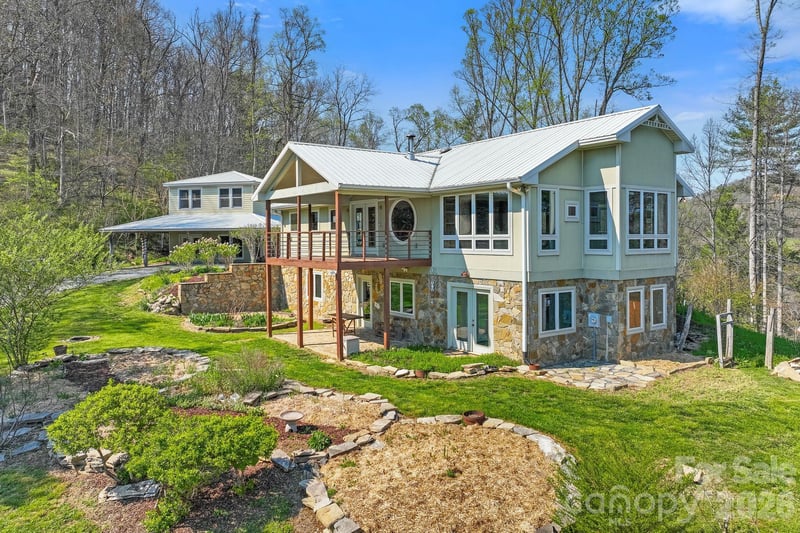 310 Burr Rg, Marshall, NC 28753