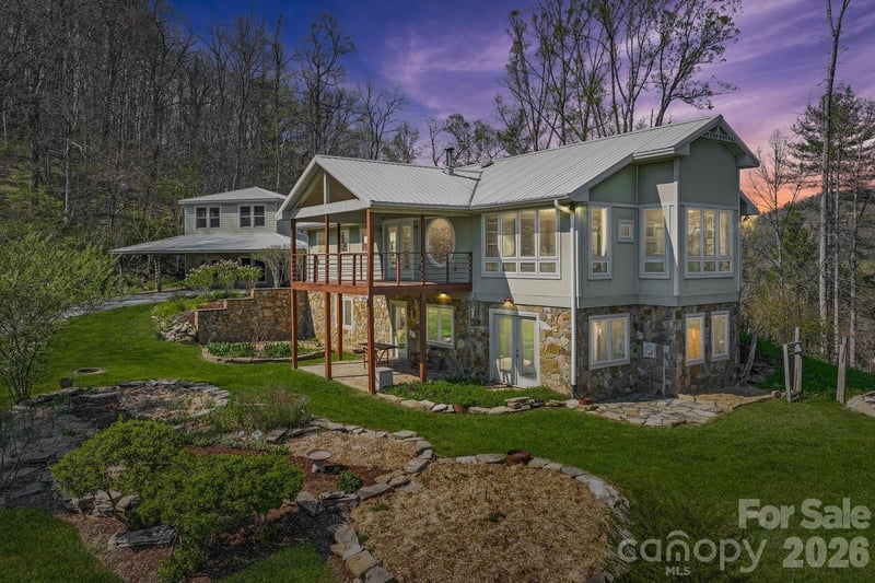 310 Burr Rg, Marshall, NC 28753