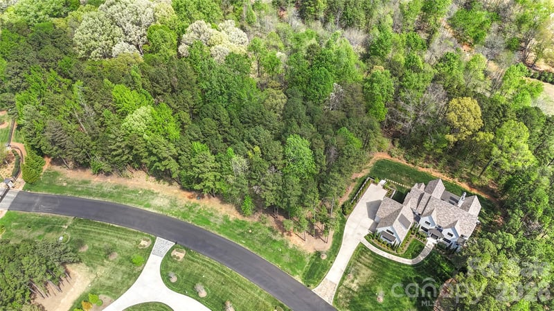 6140 Volte Dr, Charlotte, NC 28227