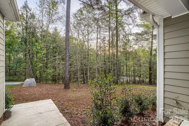 1333 Ron Whicker Dr, Catawba, NC 28609