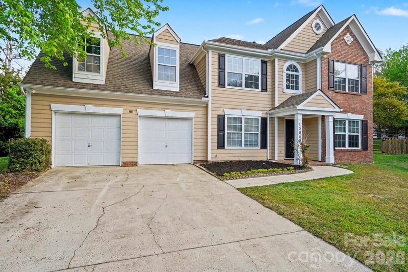 13003 Shannon Park Ln, Charlotte, NC 28273