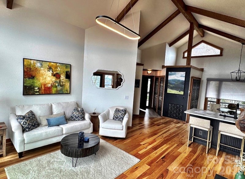 135 Club House Dr #5A, Burnsville, NC 28714